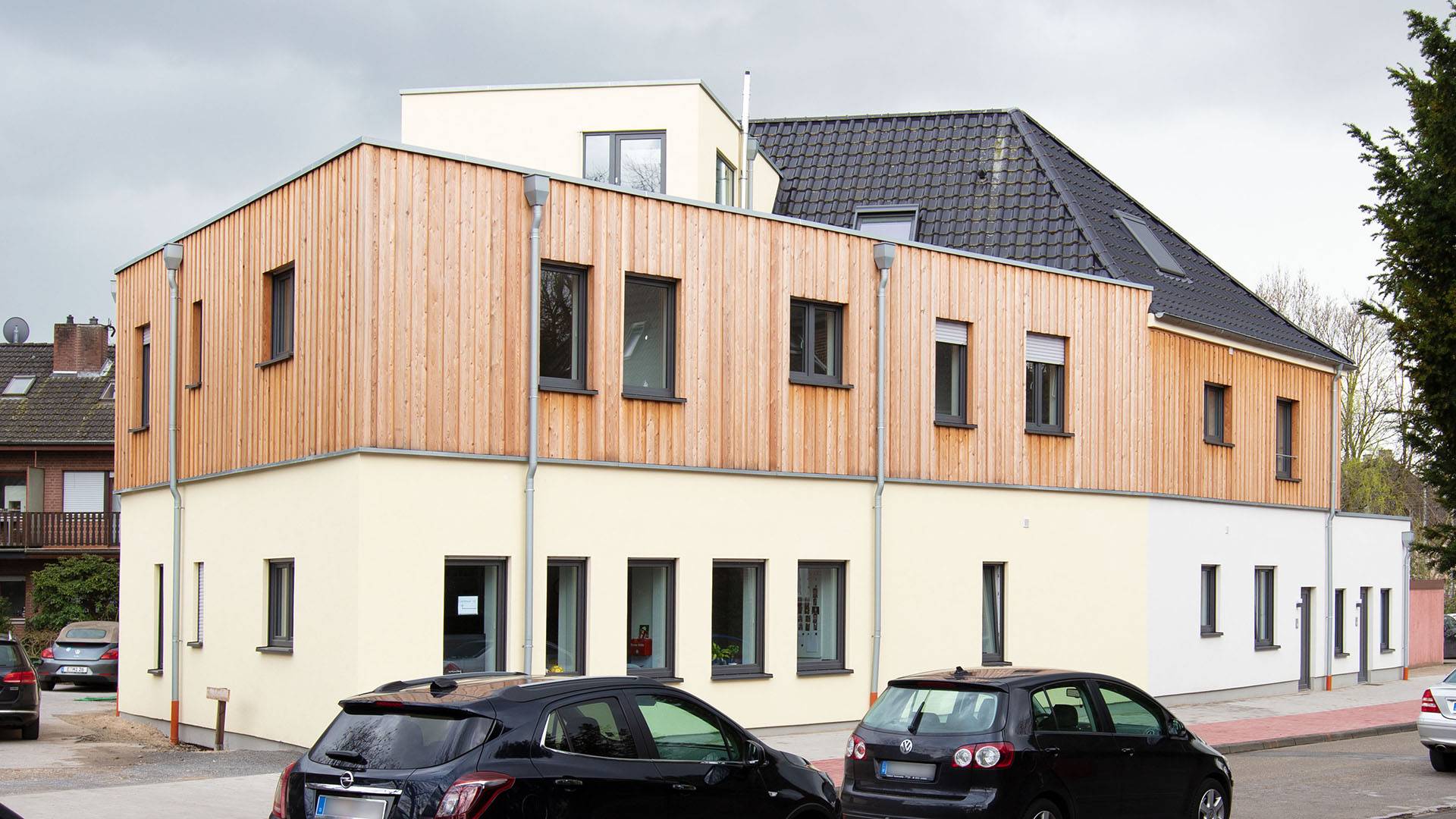 Straßenperspektive von Norden